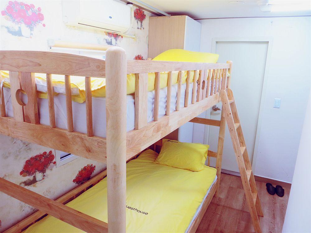 24 Guesthouse Edae Seoul Exterior photo